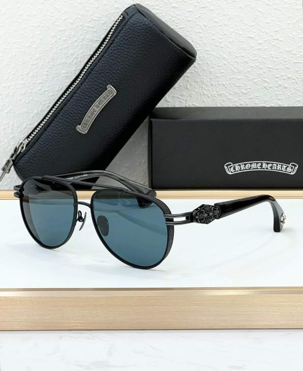 Picture of Chrome Hearts Sunglasses _SKUfw66635033fw